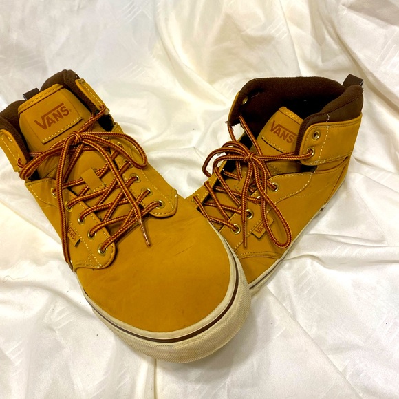 Men’s Vans - Picture 1 of 4